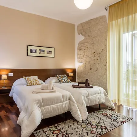 ベッド・アンド・ブレックファスト Qaral 4*