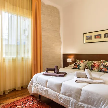 卡拉尔住宿加早餐旅馆 住宿加早餐酒店 卡利亚里