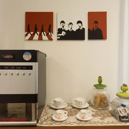 卡拉尔住宿加早餐旅馆 卡利亚里